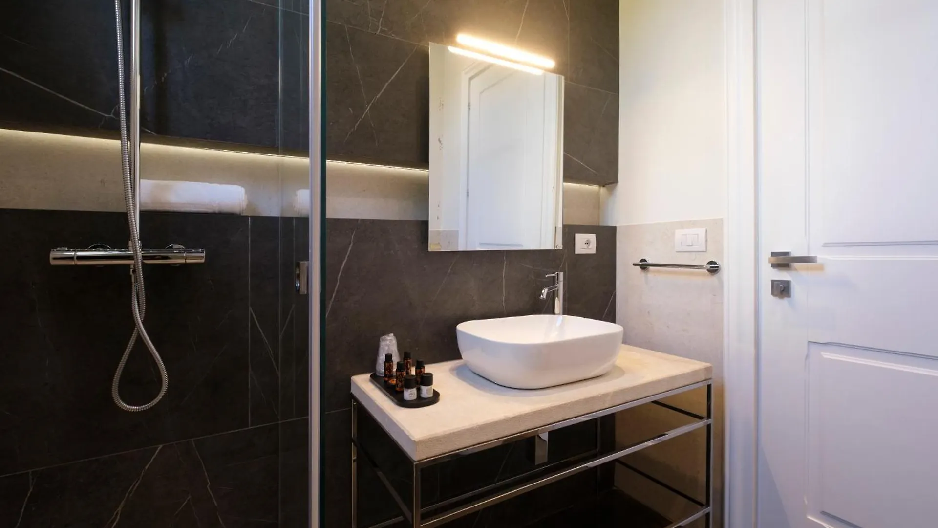 فندق مبيت وإفطار Kemani Villa Sara أولبيا إيطاليا